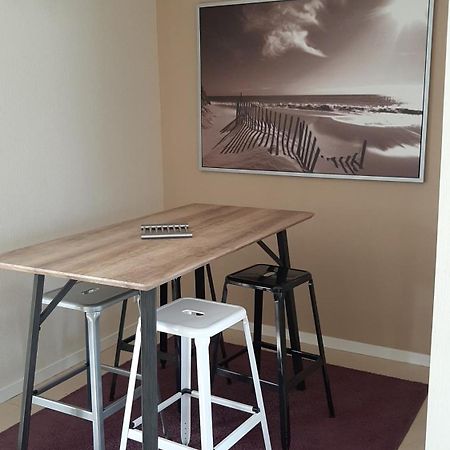 Appt Cosy 65 M2 Coeur De Ville A 150 M De La Plage Royan Exterior foto