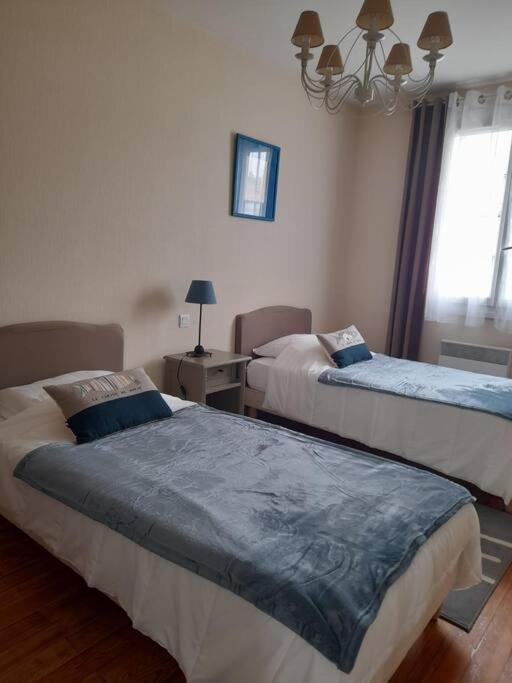Appt Cosy 65 M2 Coeur De Ville A 150 M De La Plage Royan Exterior foto
